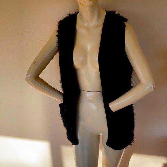 Kenzie sleeveless vest with fleece lining faux fur pockets oversized SM Black - Picture 1 of 16